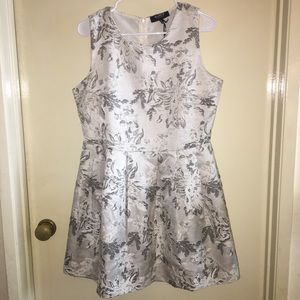 *BRAND NEW* Sleeveless Mini